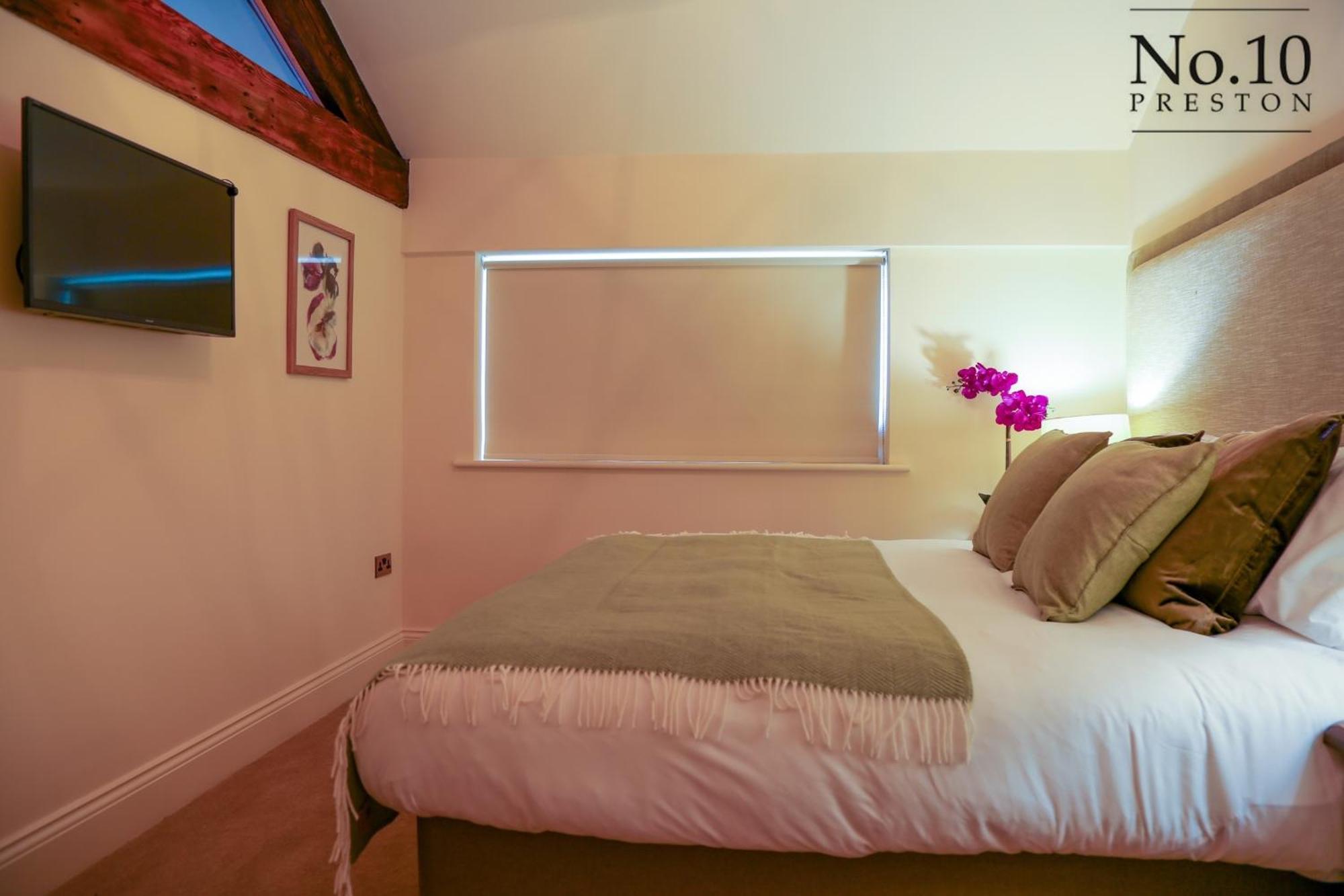 No.10 Preston Hotel Preston  Ngoại thất bức ảnh