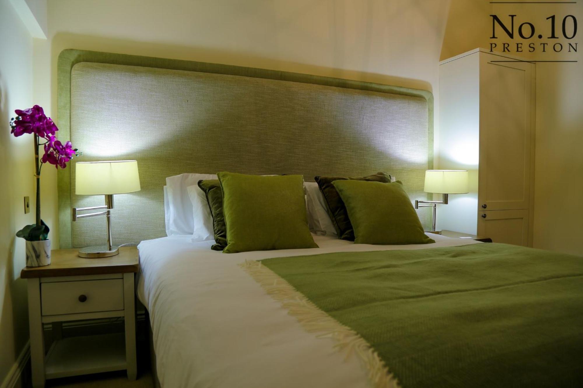 No.10 Preston Hotel Preston  Ngoại thất bức ảnh